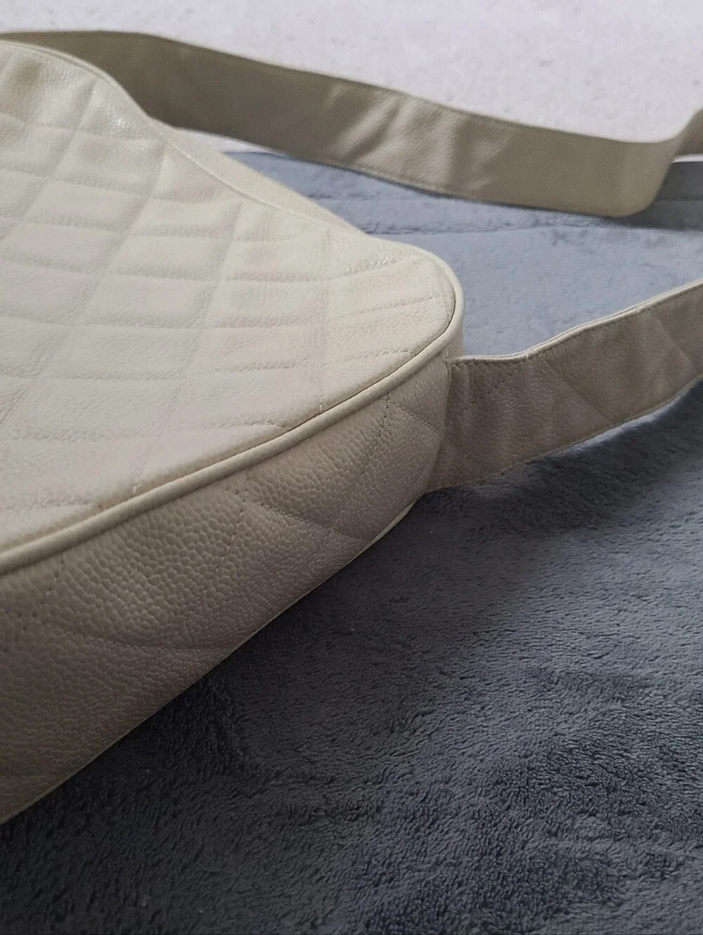 CHANEL Quilted Shoulder Bag - Beige Cream